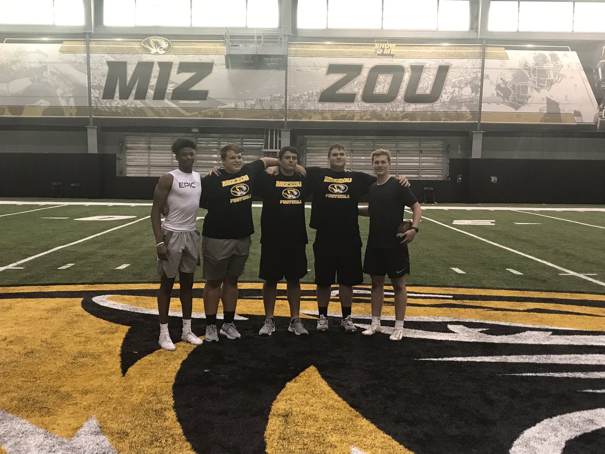 GrantGaston68's tweet image. Had a good time at the Mizzou camp today with my teammates. We repped BVHS well. @BVTouchdownclub #RestoreTheOrder #TeamTopSpeed