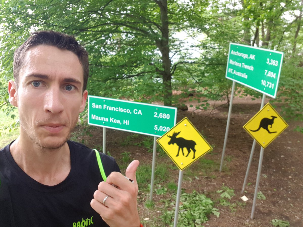 blackler_paul's tweet image. #HappyMonday Bit of fun, any guesses where I have been running? Some from #MMRun might already know. Enjoy the weeks #running
🎖🏃‍♂️👌 #ukrunchat #runchat