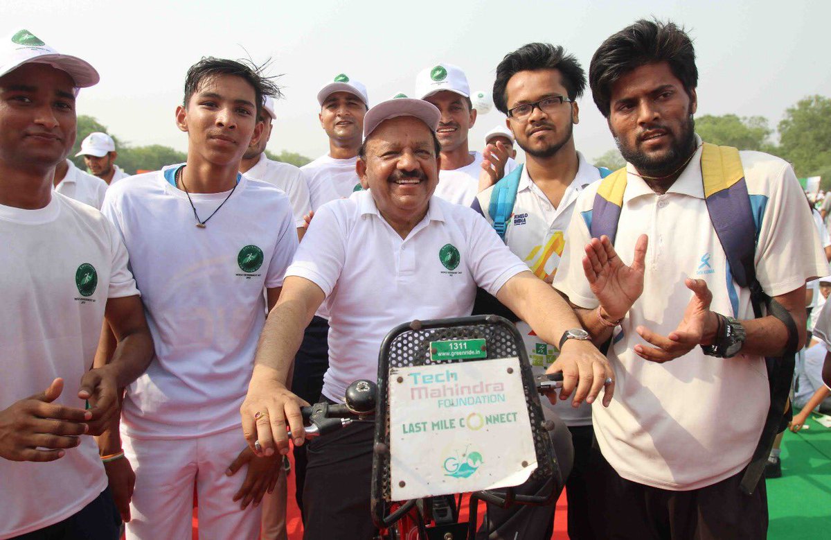 drharshvardhan's tweet photo. GreenGoodDeed_237

#Cycling is a simple,affordable, reliable,clean &amp; environmentally sustainable means of transport.
#UNGA has declared June 3 as #WorldBicycleDay to underline contribution of cycling to sustainable development goals. It’s my fav sport too 2 #BeatAirPollution @UN https://t.co/eVYcRJLBva