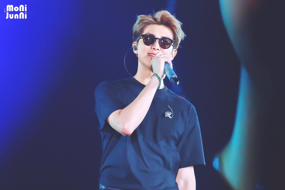 MoNiJunNi's tweet photo. 花樣年華🎈 

#방탄소년단 #bts #김남준 #RM #NAMJOON @BTS_twt https://t.co/5yieYbxLdJ