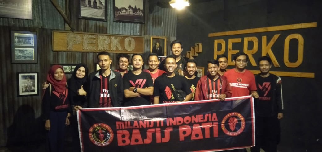 MIBasisPati's tweet photo. matursuwun yg sudah meramaikan buka bersama dan bakti sosial tahun,semoga berkah untuk kita semua 🙏🏼❤️🖤 https://t.co/YHOK5GiRsR