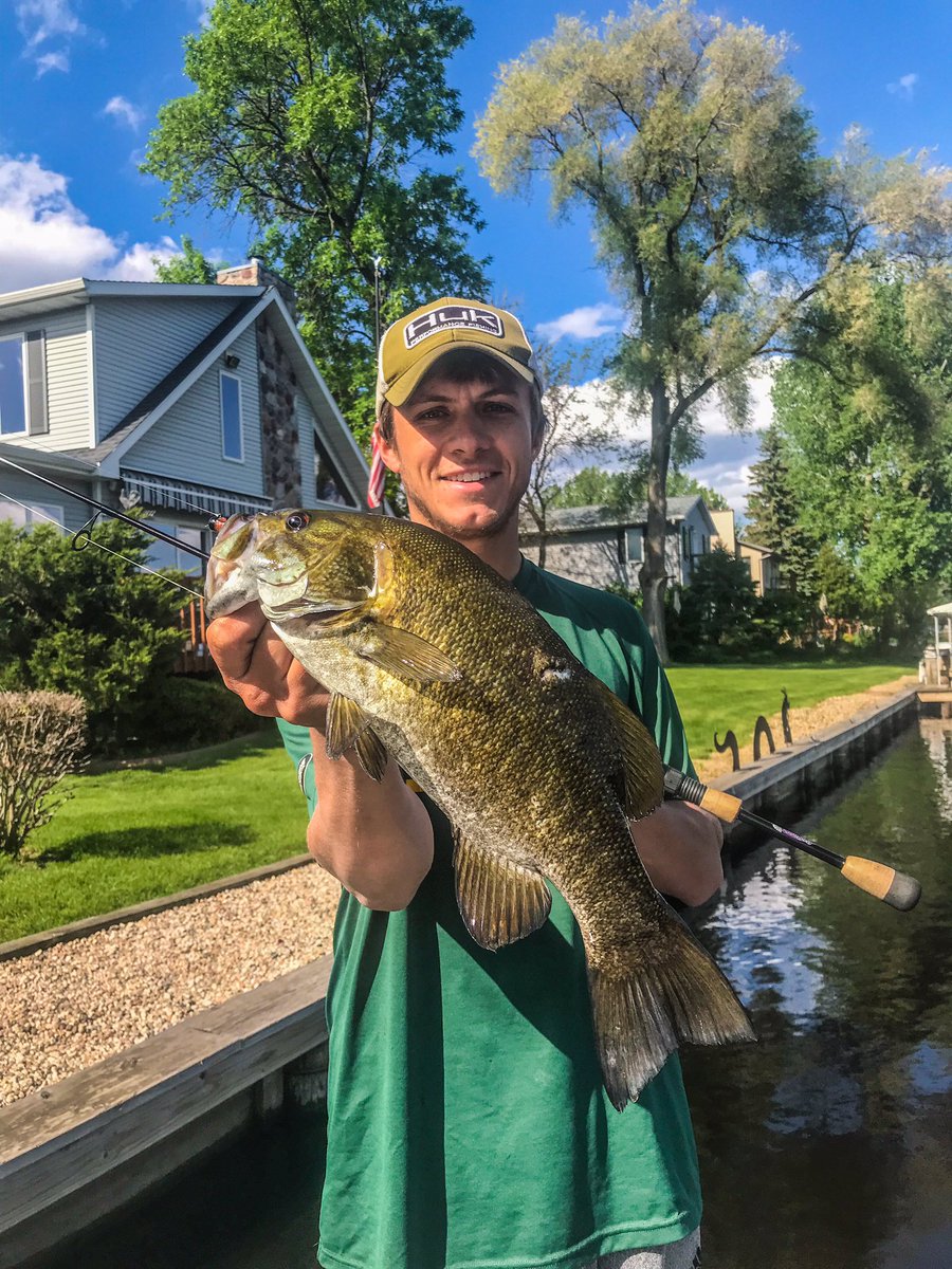 Perfect way to end the weekend✅ #bassfishing #fishing #wisconsin