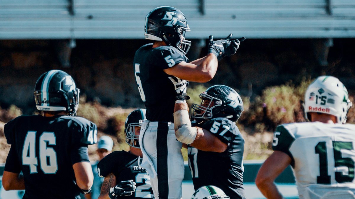 Joe_Gonzales21's tweet photo. After a great talk with @CoachChapatte I am very blessed and super excited to announce my offer to the University of San Diego @USDToreros #BallinAtTheBeach #gotoreros @LSHSVikingsFTB @RegJones20 @HeirFootball @247Sports @BrandonHuffman @RylandSpencer @NW_Spotlight https://t.co/Ax3D7jr0KG