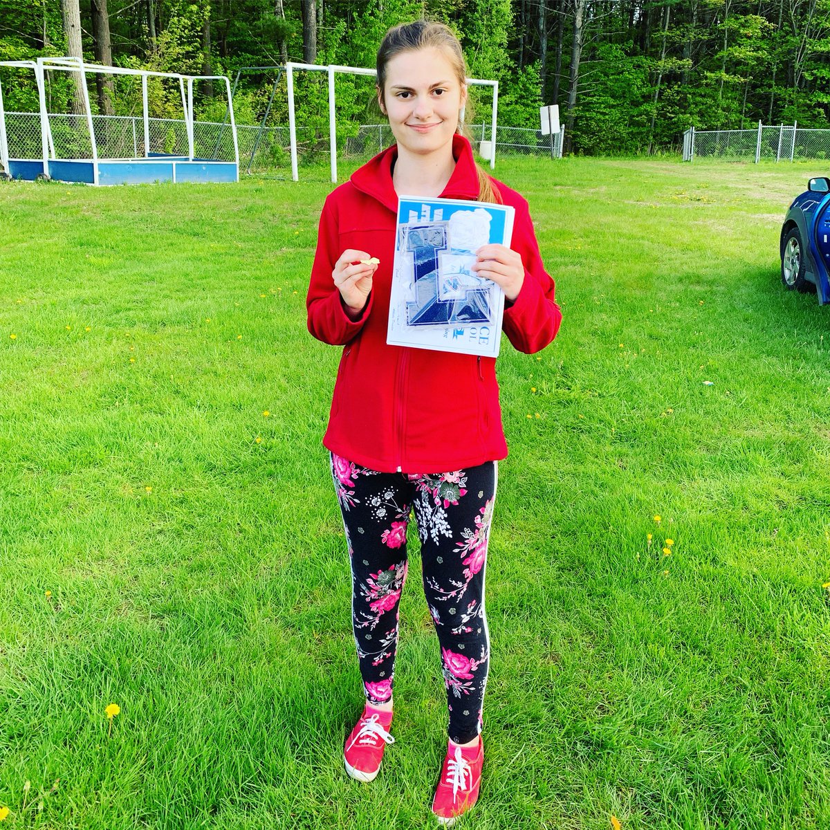 sa_brittkhs's tweet image. #varsityletter #springtrack #highschoolfreshmanyear #mainegirl #teengirl #lovemydaughter #autismawareness #soproud