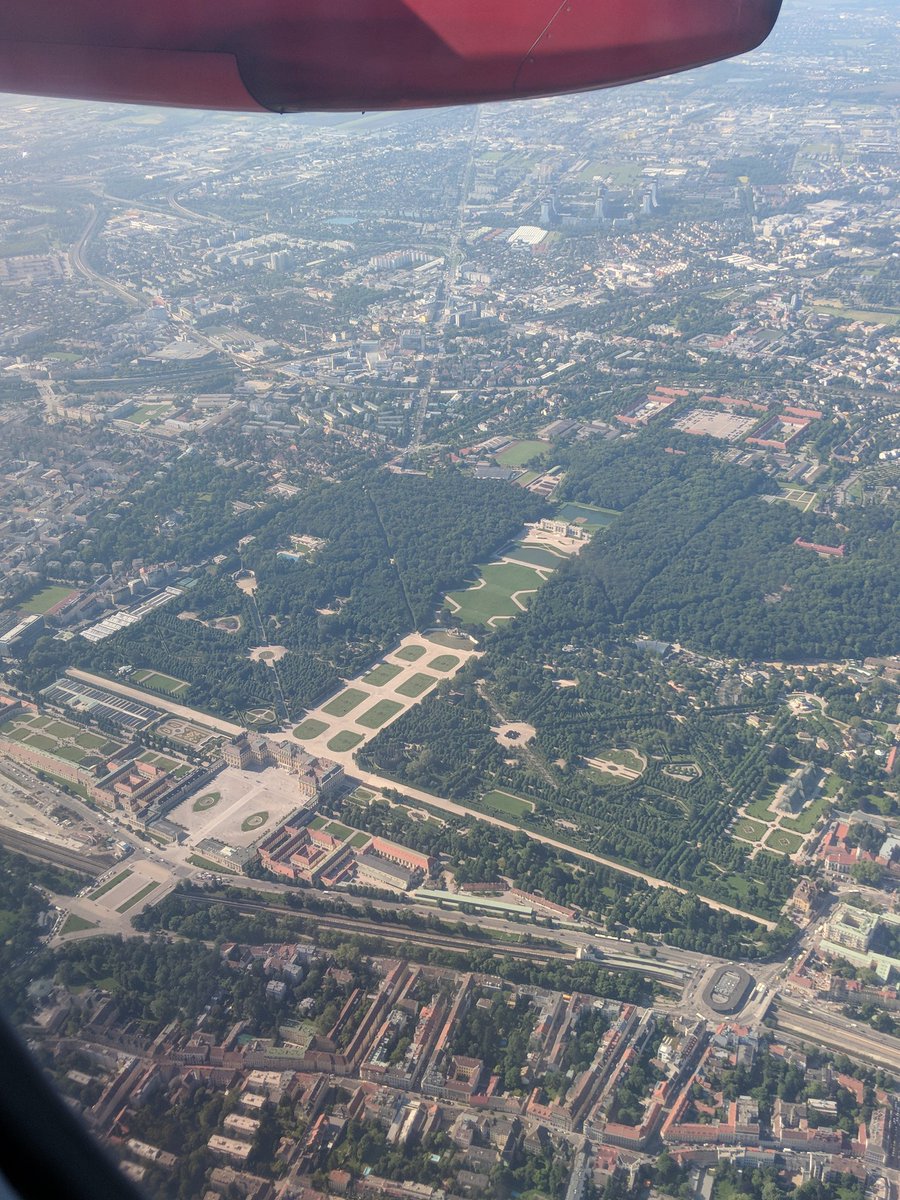 Schoenbrun Palace Vienna today. #VIE <a href="/rshields1/">rob shields</a>