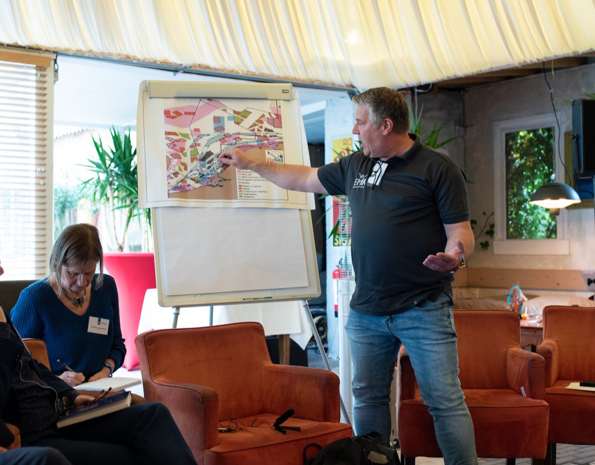 Ruimtelijke balans vinden op de #Noordzee: bekijk de inbreng uit de maatschappelijke consultatie van het #Noordzeeoverleg op de website van het OFL: ow.ly/yeq850uv0dF