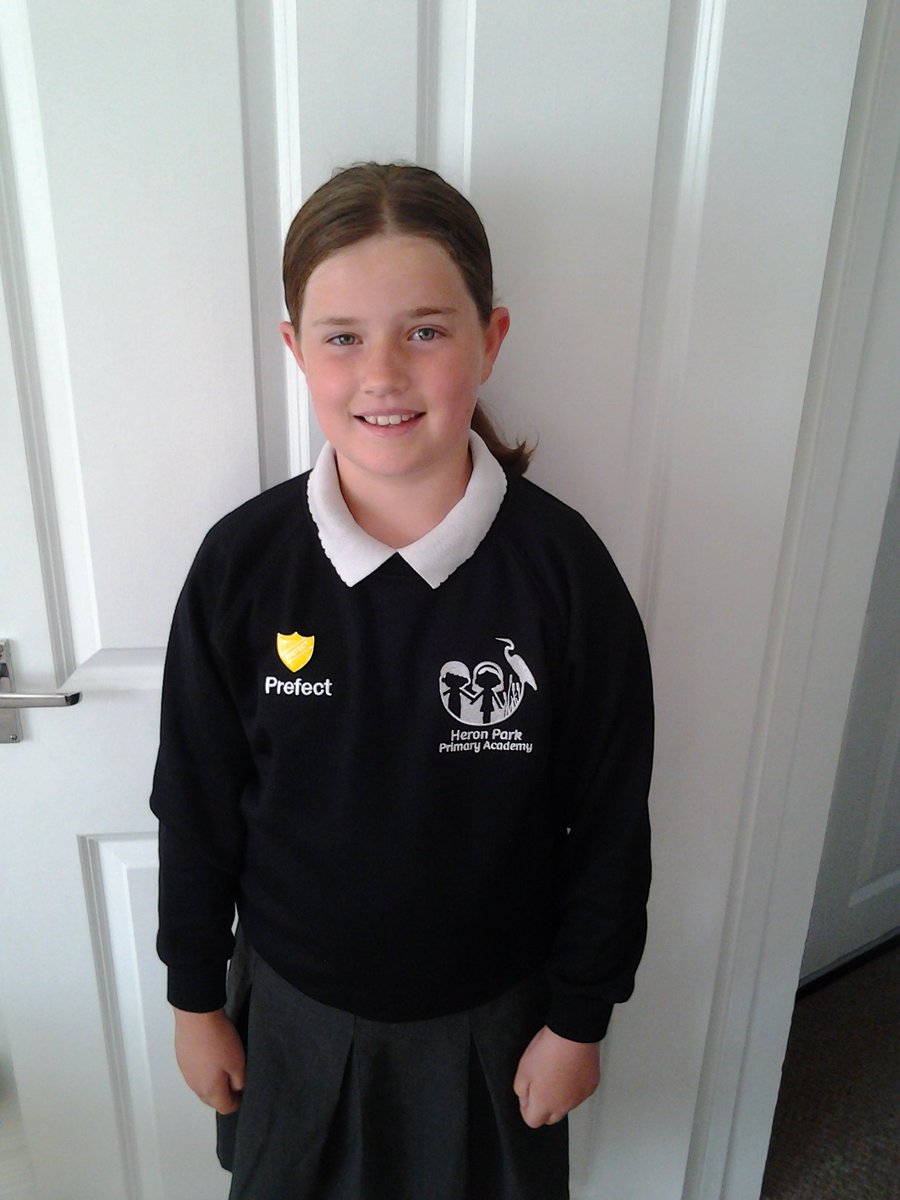 Astronaut_Chloe's tweet photo. Excited to be back at school after the half term break. My first day going in as a head of school, a school Prefect #WorkingHard #Achieving https://t.co/paq6Uruizi