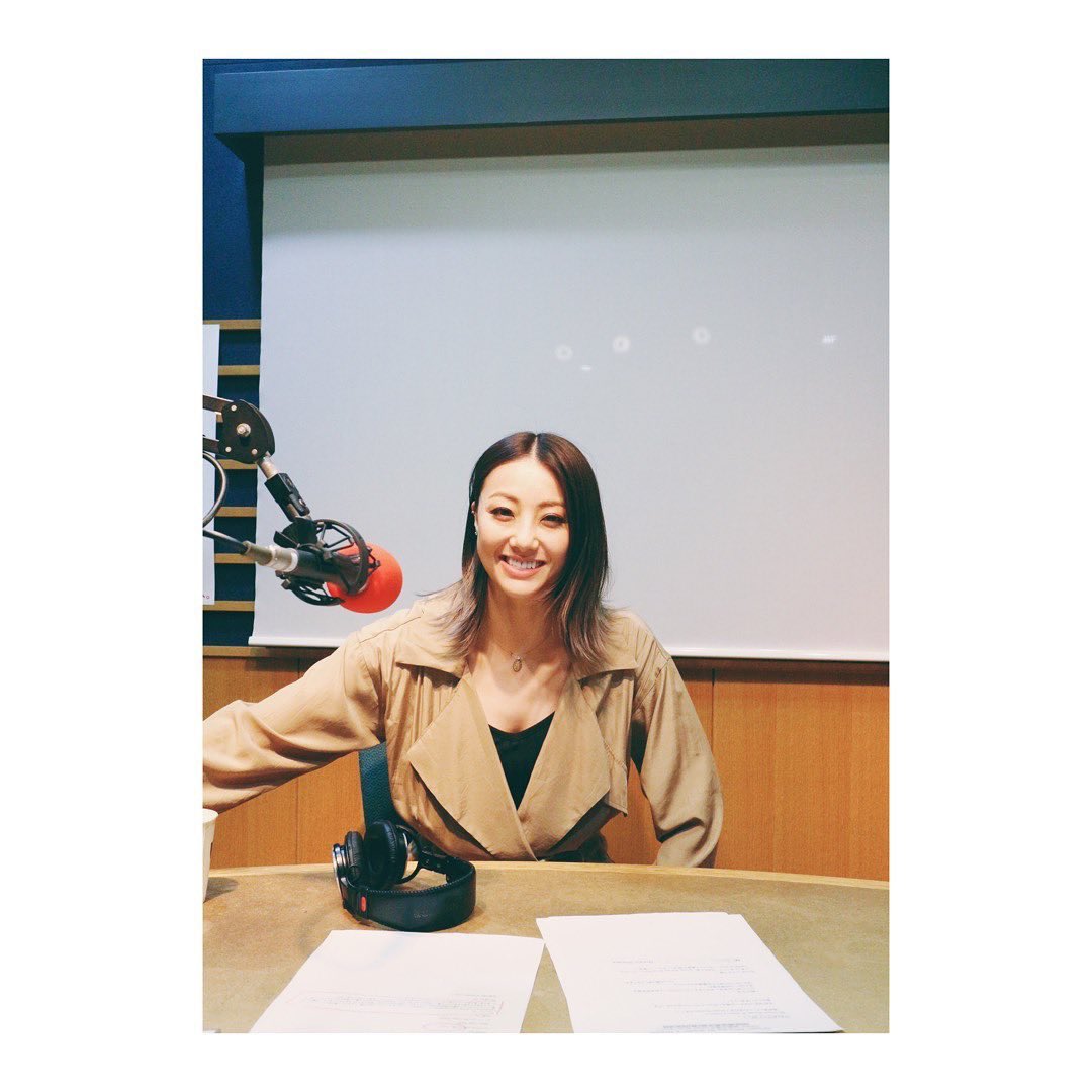 Shizuka198836's tweet photo. ✴︎✴︎✴︎
楽しい現場😄📻🎙

#Dream_Shizuka #DreamShizuka
#4FEELS
#FMOH #dreamaDream
#OSAKA
#RADIO https://t.co/CjveTOVsvS
