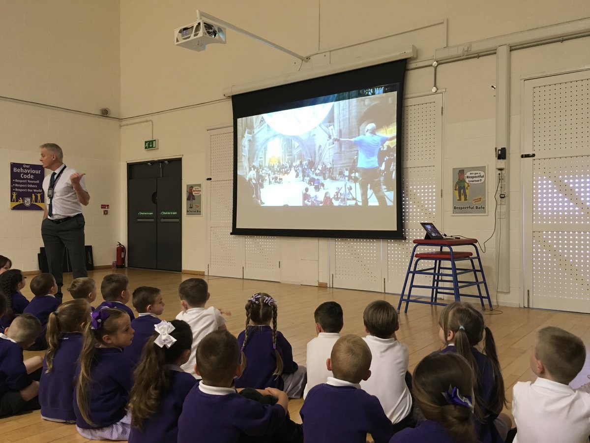 NCPSY2's tweet photo. Hello Mr Harwood ☺️👏🏻 You’ve made it to this week’s assembly @HarwoodAli 🌎🐦🎼 in line with our #BehaviourCode #RespectOurWorld https://t.co/bxM2nnP3Qc