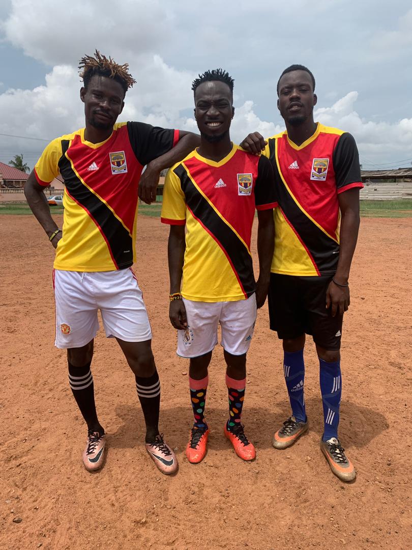 PewudieGC's tweet photo. The winning team💯🇬🇭,we always try hard to put smiles on the faces of our supporters🙏😍😘... GommieCity!#Sh))mi🚬
#GommieCityFunClub⚰️💷
#PSVo🤘💯 https://t.co/IRchpQOMAs