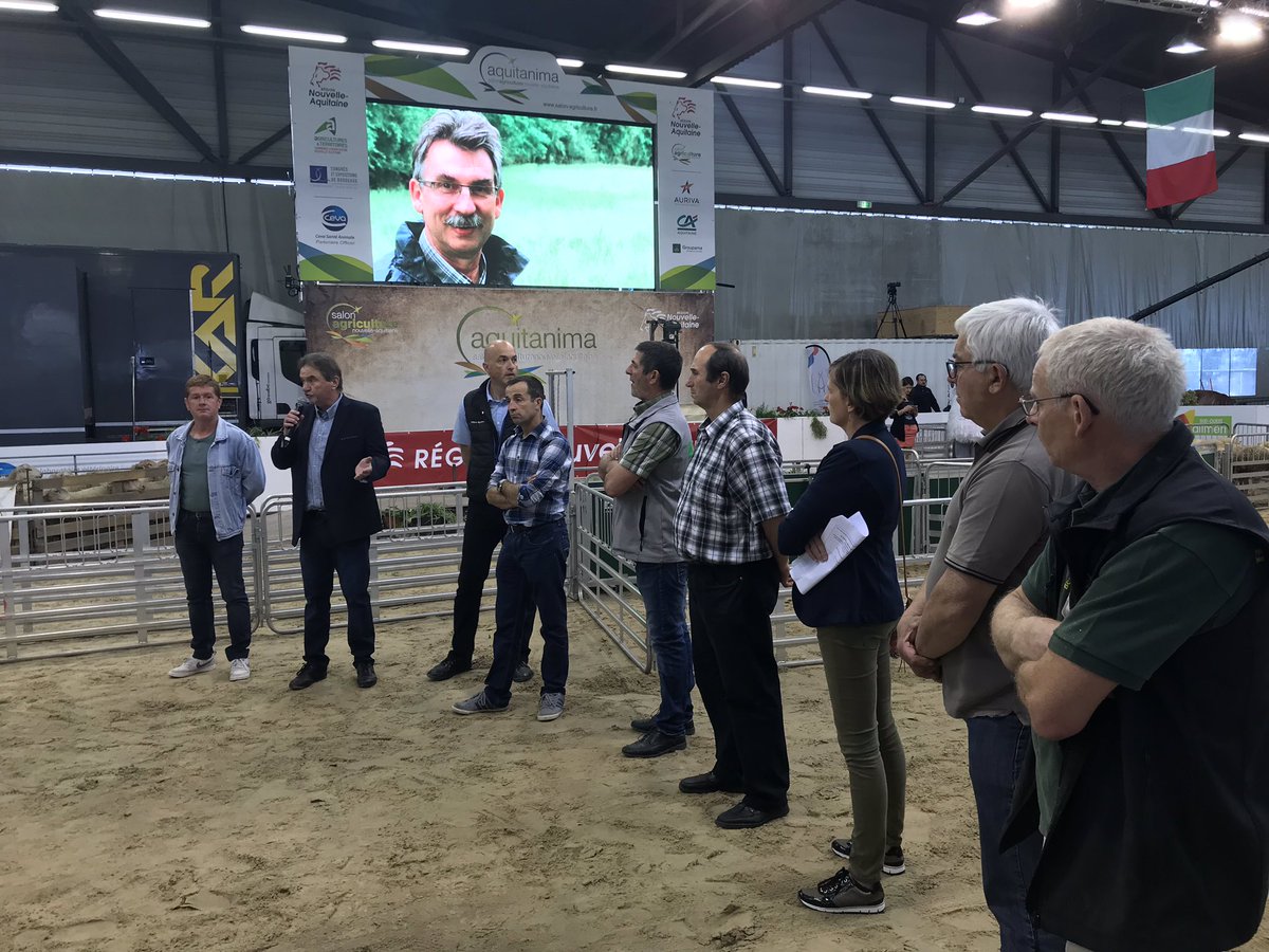 Interbevna's tweet photo. Merci Jean-Louis, la filière ovine te rend hommage aujourd’hui, lors du lancement de la journée ovine @Aquitanima https://t.co/ZvCIsvzUKm