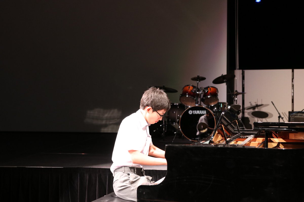 SMISMSSchool's tweet photo. More talent show fun!  https://t.co/PCyyjq6Ho9 https://t.co/JyzjQx1Cgh