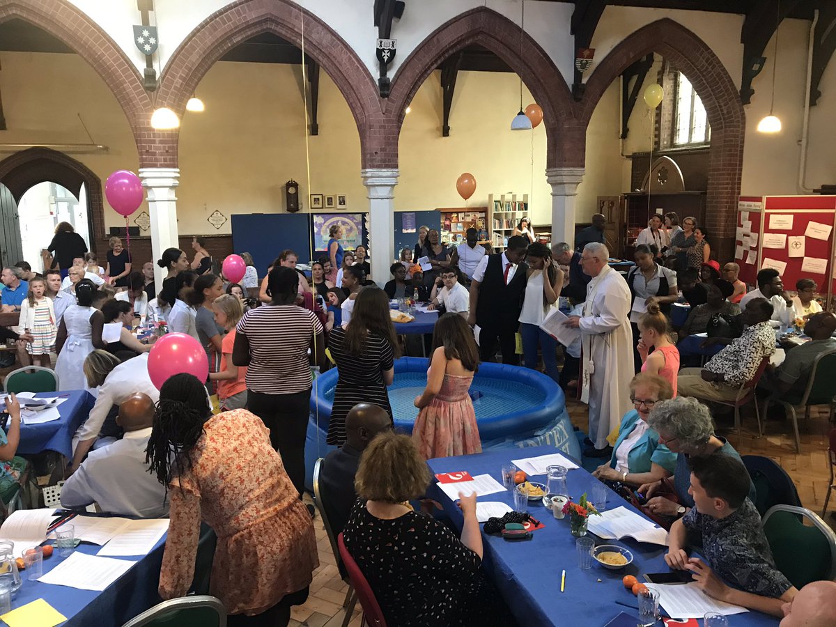 An especially joyful service of baptism and confirmation @StMichaelSW11 cafe church yesterday with candidates from all over #batterseadeanery @StLukesSW12 @Batterseafields @leightoncarr @revruthct @9ElmsArtsRev. And with @BishopSouthwark doing the business #ThyKingdomCome