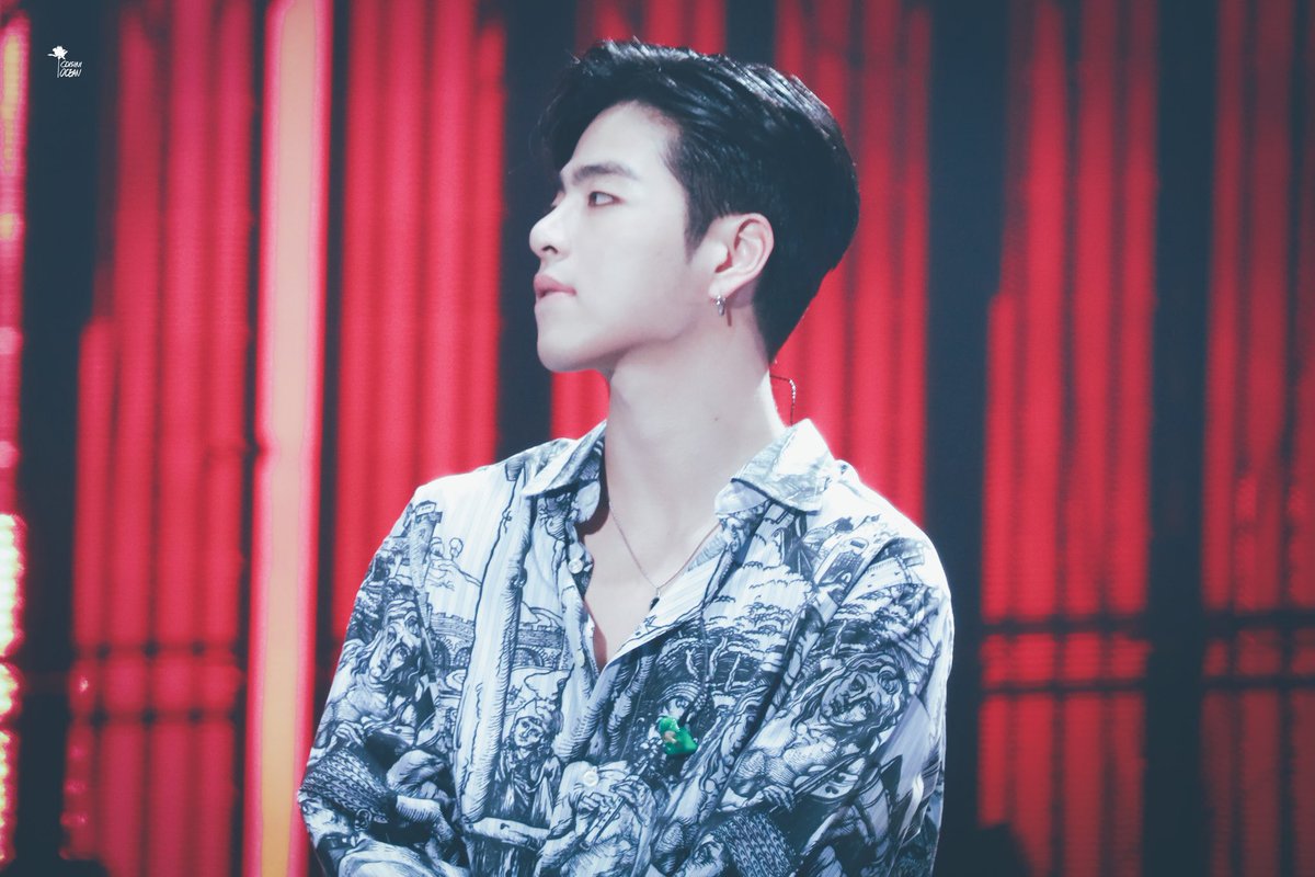 Co_KooJunHoe's tweet photo. perfect jaw line✔️

#구준회 #준회 #ジュネ
#JUNE #具晙会 #具俊会 
#iKON #아이콘 https://t.co/4wOHJlxQJ1