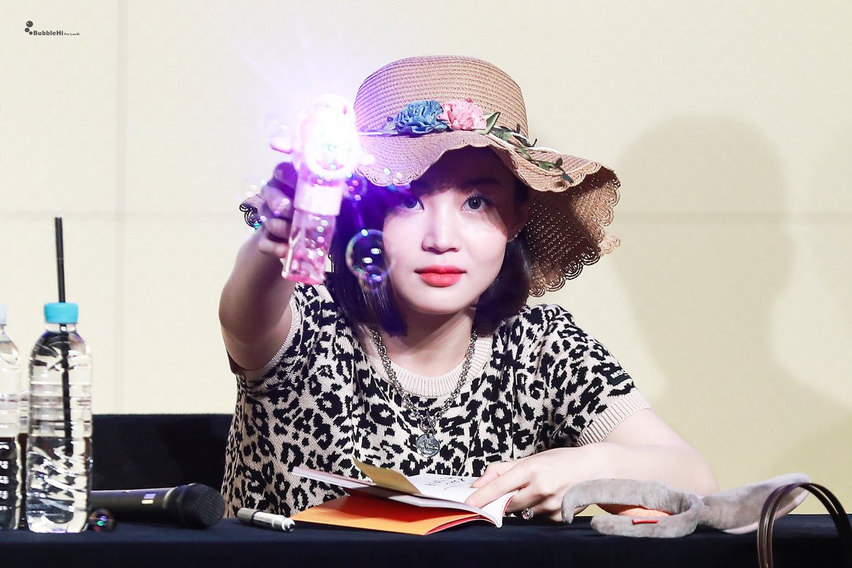 190601 HOTTRACK펜싸💜
👐🏻
#이하이 #LEEHI 
@hello_lee_hi