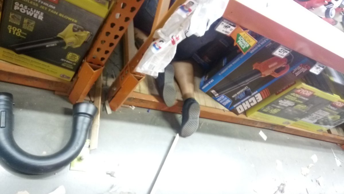 Legit Rack Diving action! 40 minutes in! #BestRackDiversEver #InventoryLife #OldSchoolHDTechniques #D130Driven #PMDPeopleFirst #TeamG3 #Only2MoreDays!