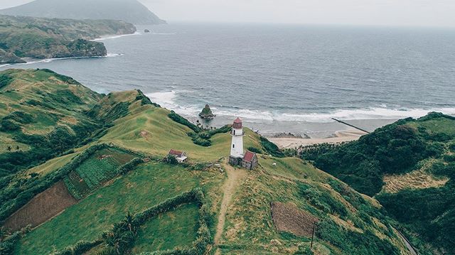 AccessTravelPH's tweet photo. One of the good things about living in the Philippines is having a ton of options to choose from when it comes to vacationing within the country. How about a trip up to Batanes, where you’ll be spoiled with fantastic views such as this one? #travelwithaccess https://t.co/dKm4nt40XF