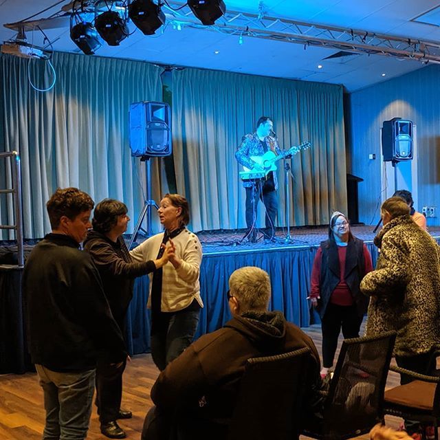 Up and dancing with Mick Tenace at Morning Melodies today!

#sportiesbarooga #morningmelodies #livemusic #jambarbarooga #liveandfree #dance #barooga #cobrambarooga #visitthemurray #visitsuncountry #visitcobrambarooga bit.ly/2Z1PjQj