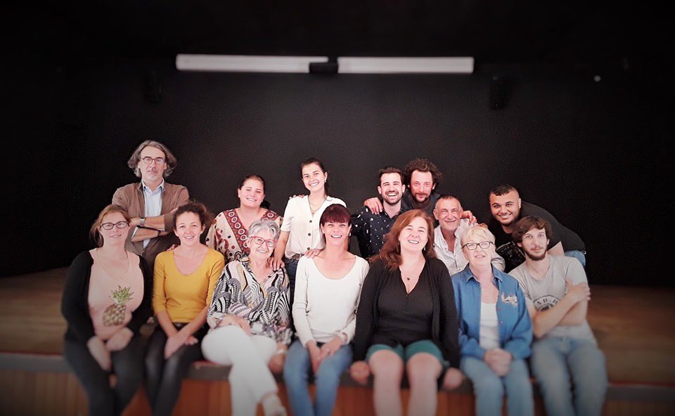 MarioFuenteG's tweet photo. À samedi à Meilhan!! Réservations ouvertes au 0615665930! HÂTE !! #Theatre #Comedie #JeanMichelRibes #Comedien #Actor #Teatro #MarioLaFont #Comico #Troupe #Bonheur #Marmande #France https://t.co/5oBkLY7hvD