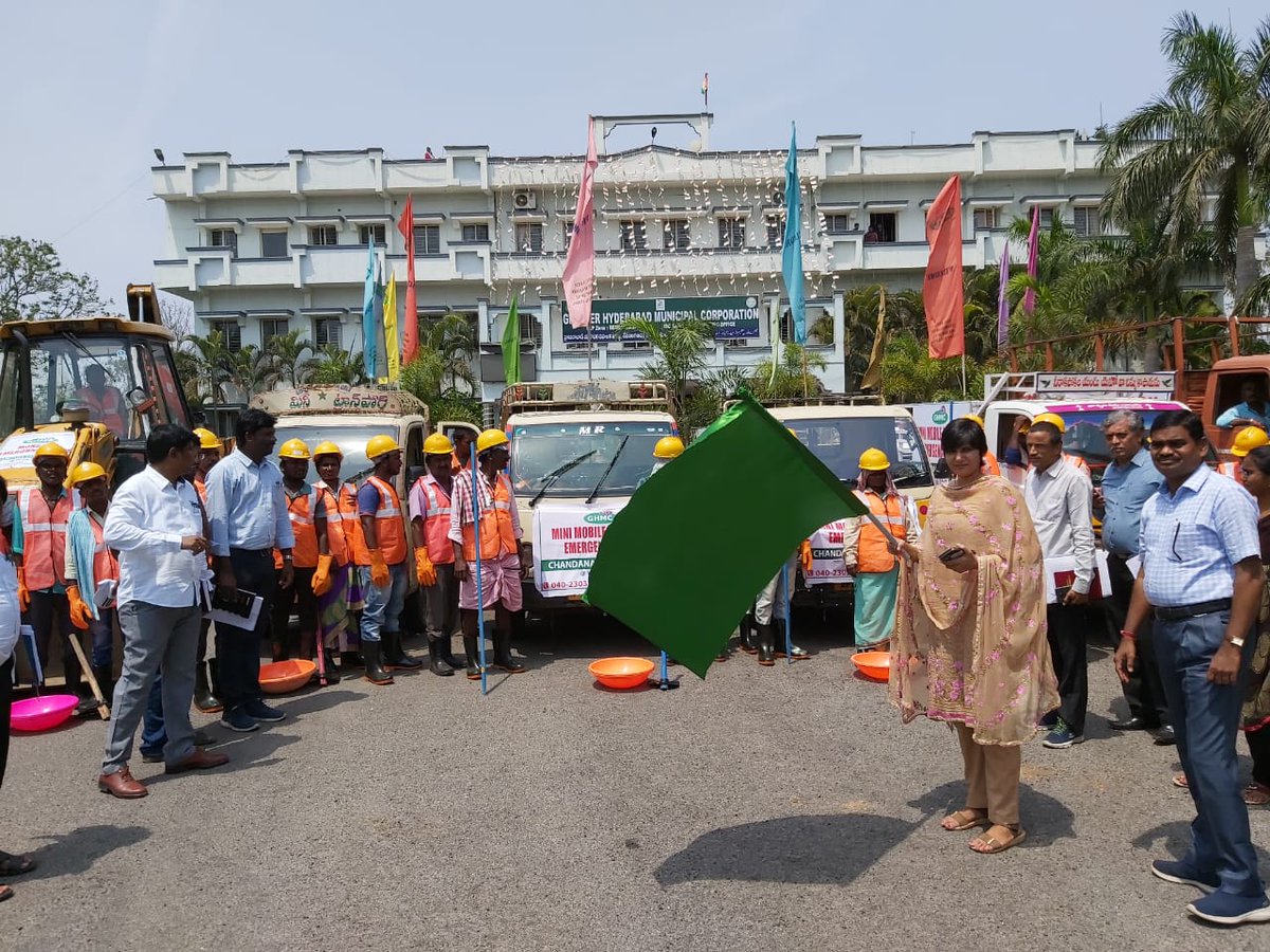 Flagging off of mansoon emergency teams in chandanagar circle 21
