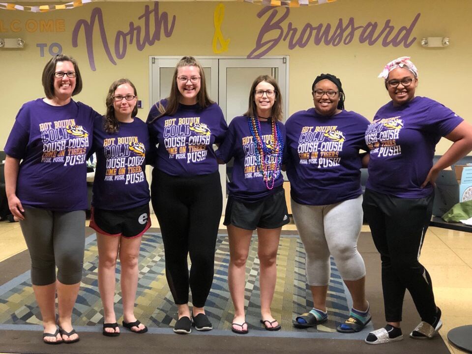SIUeRHA's tweet photo. @bangladesshh Thank you for making us honorary Tigers!! @nacurh #nacurh2019 @LSURHA @LSUsports #siuehousing https://t.co/PeNxRxU2Yd