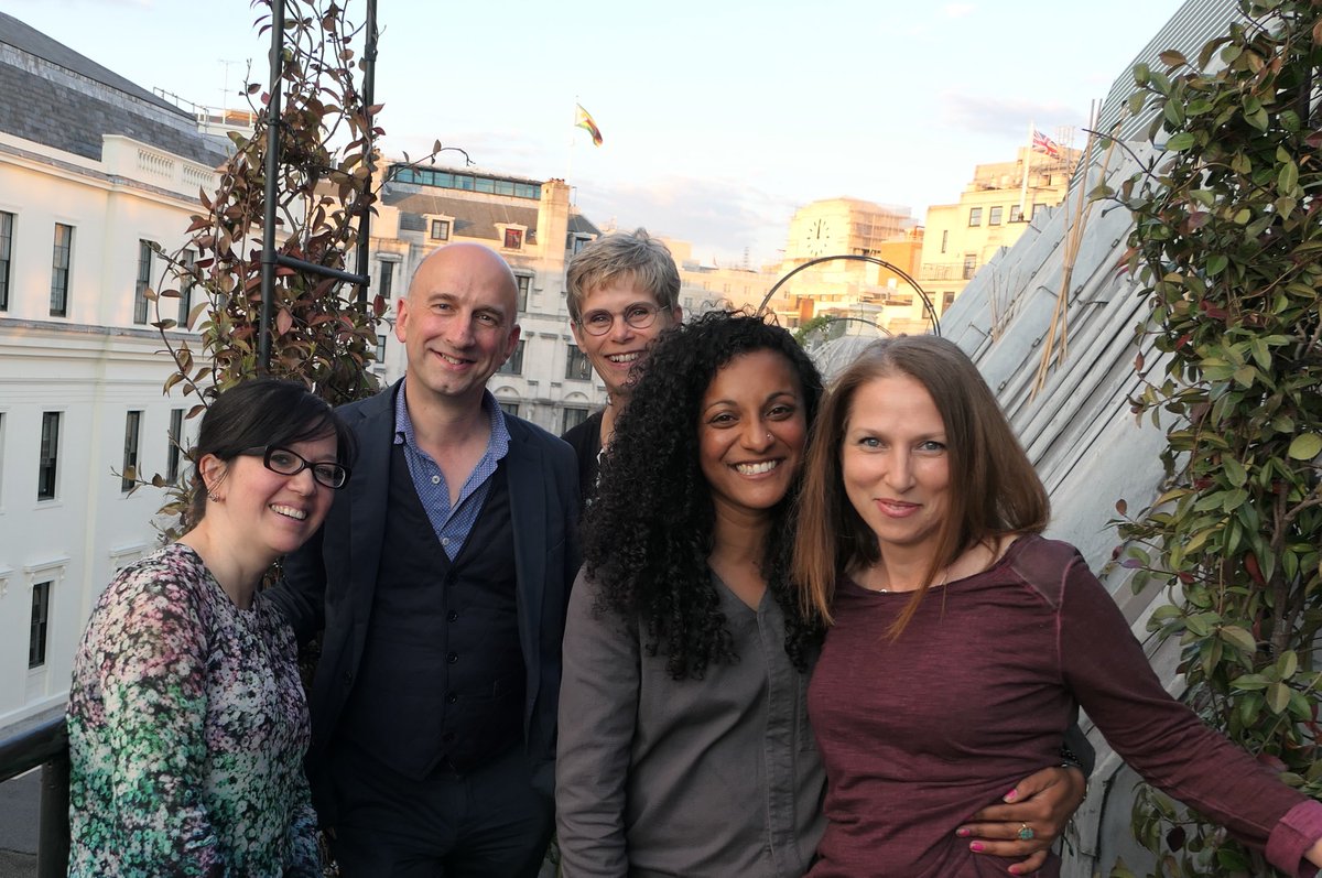 The 'What Are Gardens For' panel, great evening discussing the use of gardens for wellbeing at the Coutts roof gardens in London as part of the @ChelseaFringe #gardens #MentalHealthMonday #Wellbeing #WellnessThatWorks @rlwholmes @NigelDunnett @claireratinon @thrivecharity