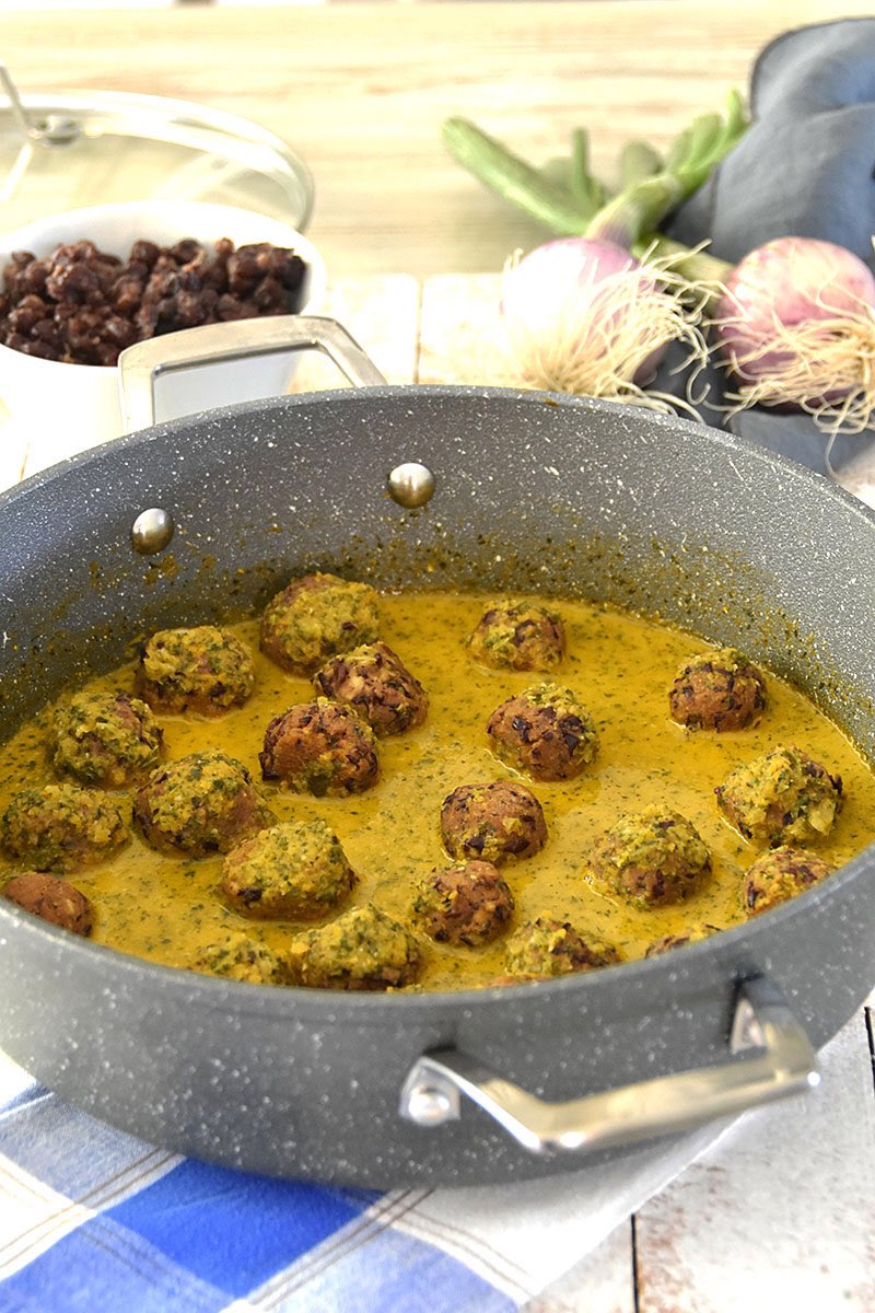 66_chez's tweet photo. 🌟Albóndigas veganas de azuki 🌟RECETA NUEVA.
.
Las azuki son una legumbre típica de oriente, tienen un ligero sabor dulce y se pueden utilizar tanto en recetas dulces como saladas.
.
Deliciosas!!!!! 
.
https://t.co/m2LdRkbmAX

.
#singluten #sinlactosa #sinhuevo https://t.co/651zk9uWrI