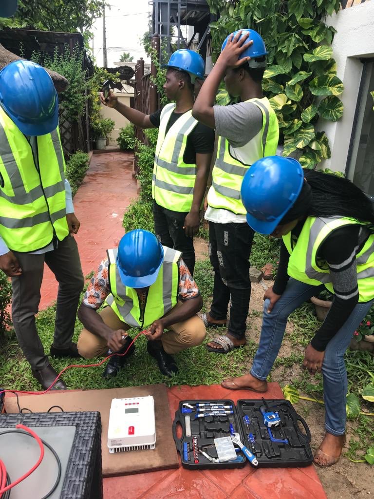reesafrica's tweet photo. In a bid to deliver on our promises better, our coordinator @yetunde_fadeyi just concluded a Solar PV engineering and entrepreneurship course at the @renewableenergyinst.
#renewableenergy #solarpv #solarexpert #environmentalsustainability #entrepreneur #offgrid #reesmillennial https://t.co/pzhlEhe5rm