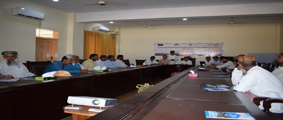 BRSP_Pakistan's tweet photo. #BRACE Programme funded by @EUPakistan, convened a Joint District Development Committee (JDDC) in district Jhal Magsi. JDDC serves as a platform for local authorities & community representatives to plan implement & monitor local development plans.
#BRSP #RSPN #BRACE #EU #JDDC https://t.co/4LTQAqzDtk