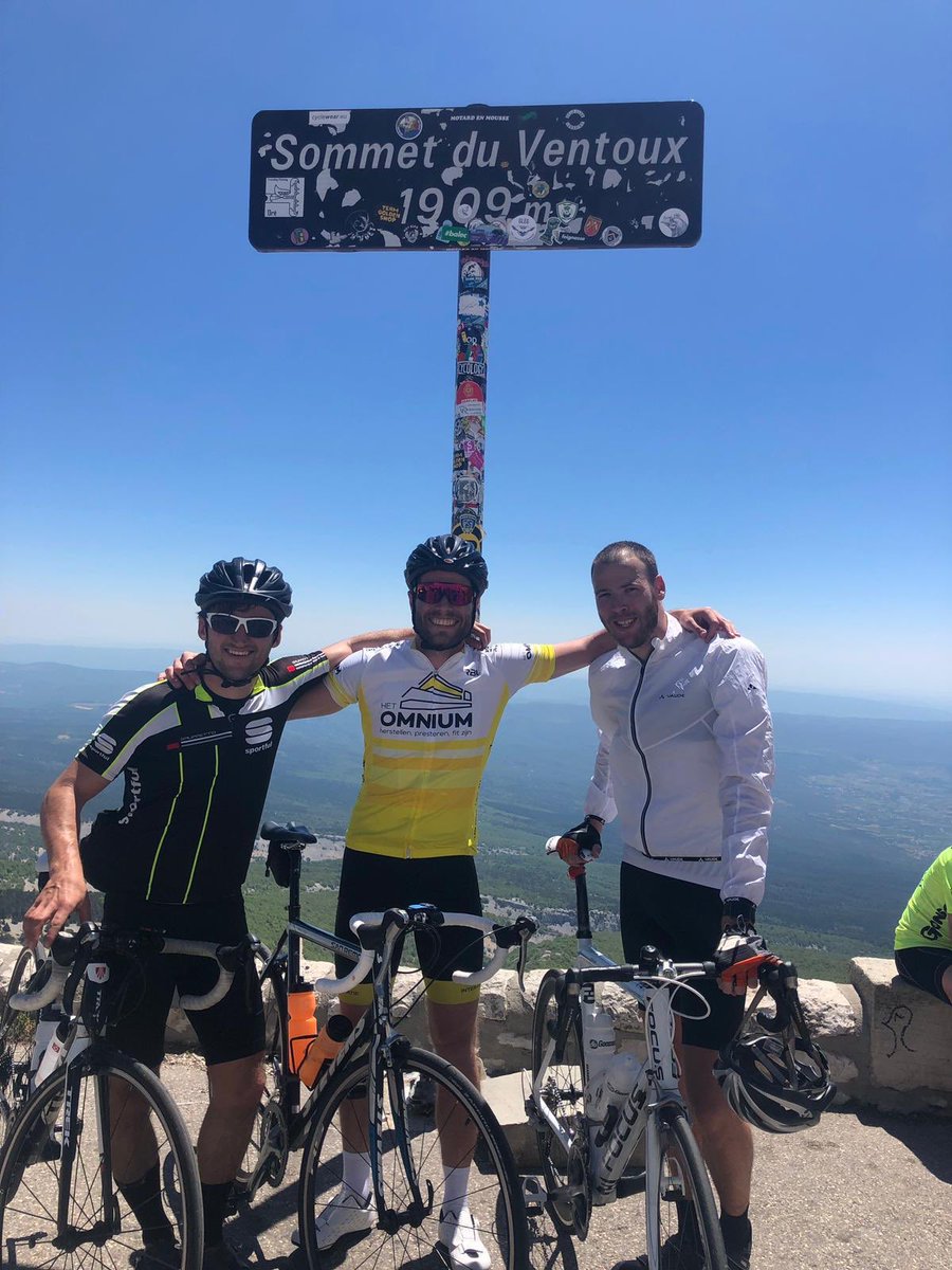 InterPsySport's tweet image. Deze keer geen inspirerende quote, maar inspirerende foto’s! Alle mentale technieken zijn toegepast in de klim naar de top van Mont-Ventoux! 💪🚵‍♂️