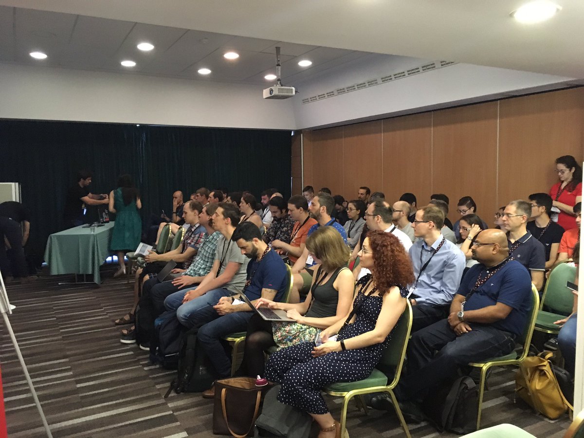 freddy_priyatna's tweet image. We are now ready to learn a lot of things about knowledge graph generation #kgbw_2019 #ESWC2019