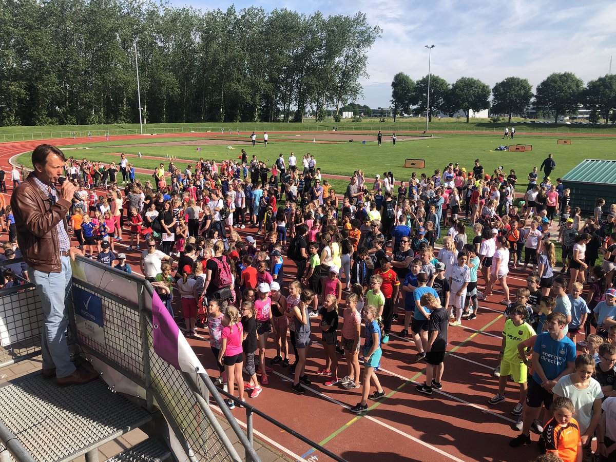 Deze week staat weer volop in het teken van sport, bewegen &amp; een gezonde leefstijl. 

Wethouder Jos Bessems (Sport) opent de eerste sportdag van de Sportweek <a href="/sittardgeleen/">Sittard - Geleen</a>! #JOGG #Sportweek