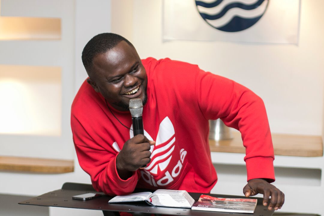 CwesiOteng's tweet photo. Last night we begun. I encouraged the people to see with the inner eye of imagination, with our imagination we can see a strong nation, the rise of a new generation and God will do it in his time. #flowriverchurch. https://t.co/oUjOf4gkJE