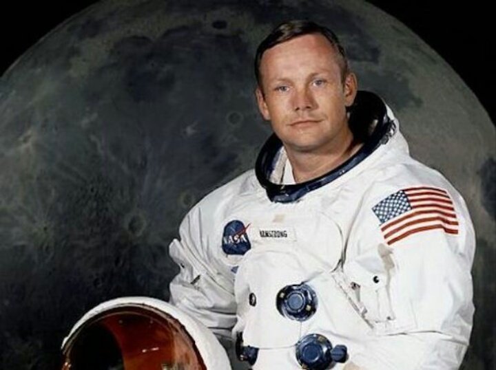AlexMarante03's tweet photo. Acabo de llegar a Las Vegas, nada mas aterrizar me enteré de un lanzamiento espacial de los Estados Unidos hasta la Luna donde el hombre pisará por primera vez esta. El Apolo XI envía a los astronautas Neil Armstrong, “Buzz�� Aldrin y Michael Collins a la Luna. #1969s https://t.co/BQVUO1gYM1