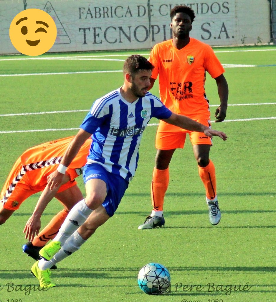CEBanyoles's tweet photo. [🎽PRIMER EQUIP] 🆕 El @CEBanyoles ha tancat la renovació del migcampista Andreu Moreno (@AndreuMore6) per al curs vinent a #1cat1. De 23 anys, aquesta temporada 2018/19 ha disputat un total de 31 partits (2.473'). #CEB1913 #blaus💙 https://t.co/I0jT43J8P9