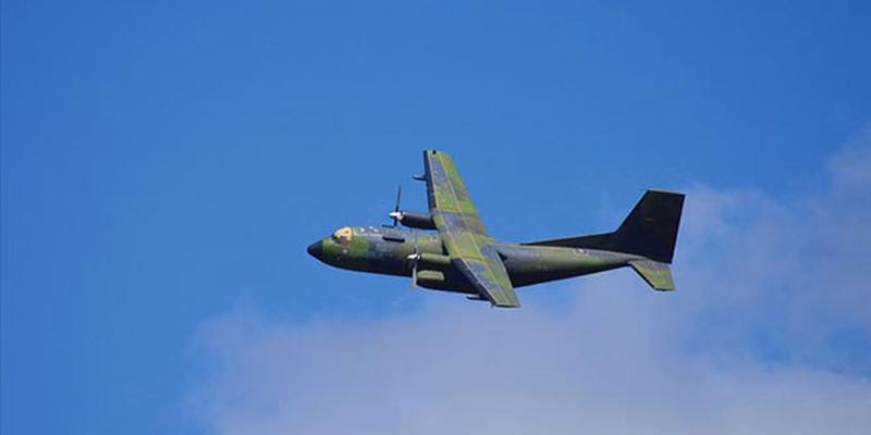 Hindistan Hava Kuvvetlerine ait AN-32 tipi askeri nakliye uçağı, 13 mürettebatıyla Hint hava sahası içinde kayboldu.