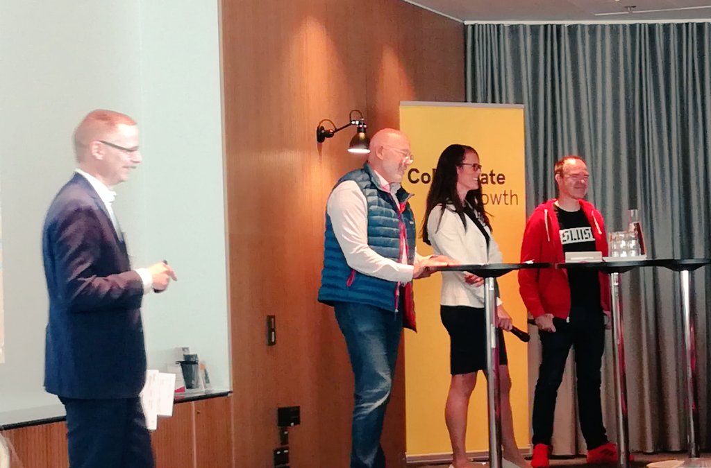 NiinaVenho's tweet photo. 'Finland should redefine it's position regarding failure. A few days back, I did not hear anyone shouting at the hockey players: Do not shoot, you might miss!' #BruceOreck at @EEX_Global #CollaborateForGrowth https://t.co/7Oe1aHYj5M