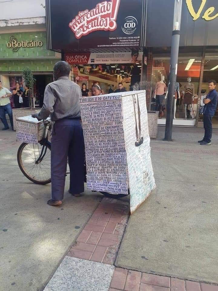 falaguedes's tweet image. Esse tiozinho resolveu desmascarar tudo que é coisa do demo. Eu eu to bem preocupado, pq...

As músicas do #Wando✅ 
Sexo Oral✅ 
#FiatMarea✅ 
Olodum✅ 
Plano de saúde✅ 
Chulé dos pés ✅ 
Tv a cabo✅ 
#EsmalteSintilante✅