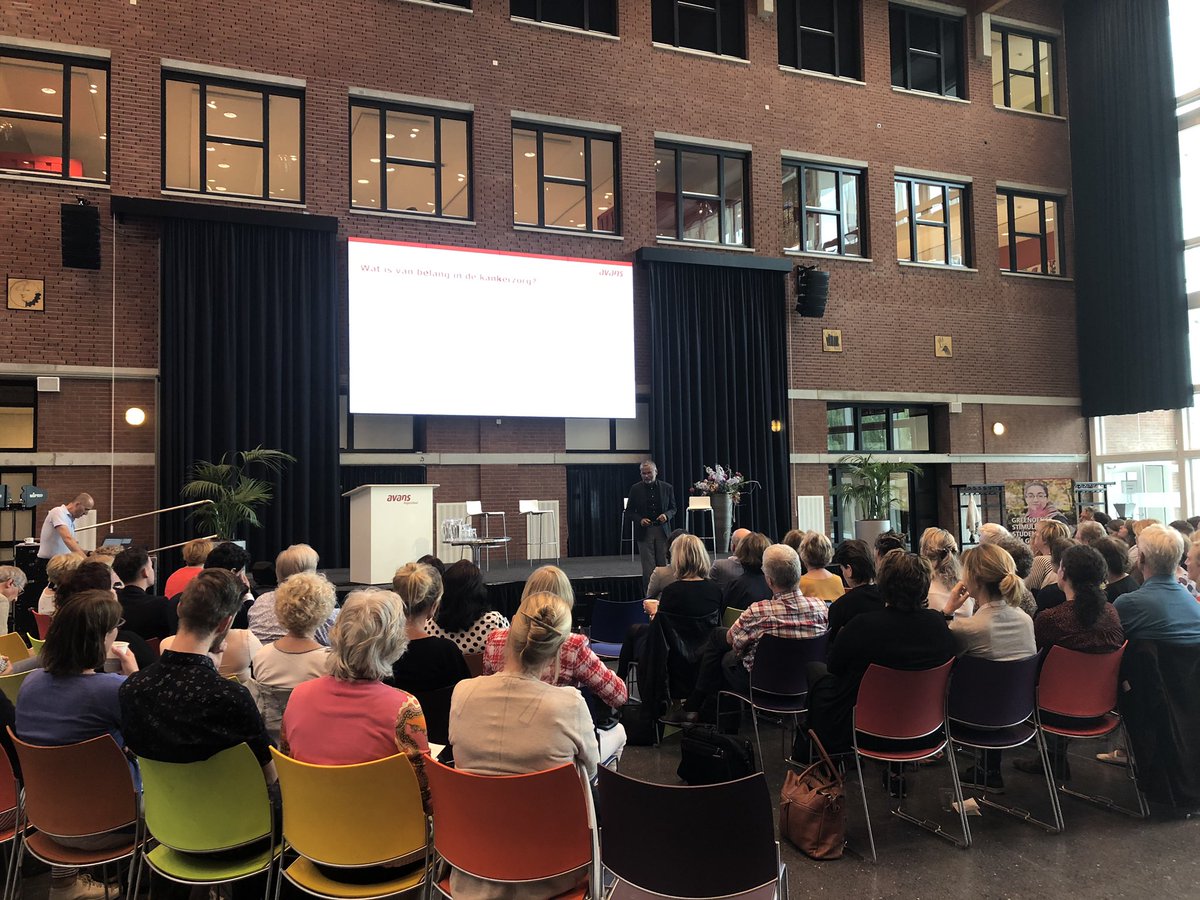 Sprankelend symposium over sprankelende spelers in de kankerzorg: de waarde van de inloophuizen. Den Bosch. Met onderzoek en inspiratie. <a href="/MichaelEchteld/">Michael Echteld</a> <a href="/IPSO_nl/">IPSO</a> <a href="/AvansHogeschool/">Avans Hogeschool</a> <a href="/UvH/">Universiteit voor Humanistiek</a>