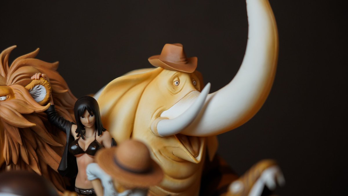 ワンピースフィギュアデスクトップマッコイ×ZOZO Amazon | 200体限定 デスクトップリアルマッコイ ワンピース