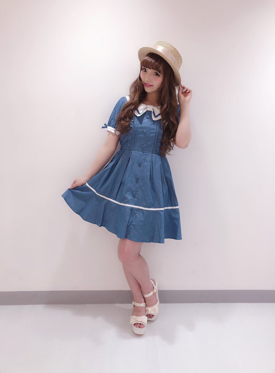 Liz Lisa A Twitter ୨୧ 新宿alta店 おすすめitem ୨୧ 夏の定番 ダンガリーリボン襟ワンピース 今年は 王道 のblue や Navyの小物を合わせて もっと可愛い White の3カラー 後ろから見ても可愛いセーラー襟が ポイント 193 6033 0