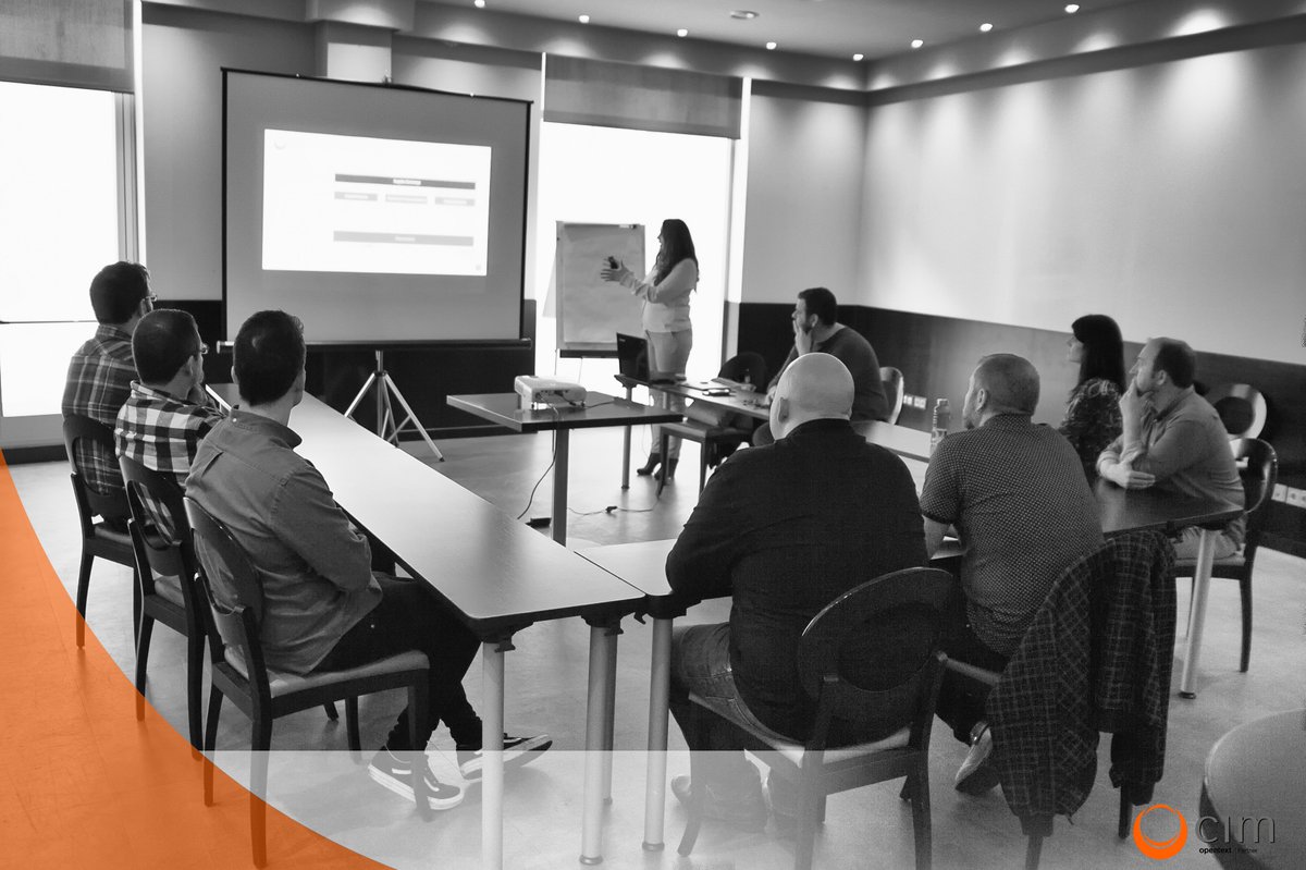 cim_ecm's tweet photo. Tres meses ya del nuevo equipo en las oficinas de Ciudad Real, el tiempo pasa volando! #CIMTeam https://t.co/qSsiHuNHoG