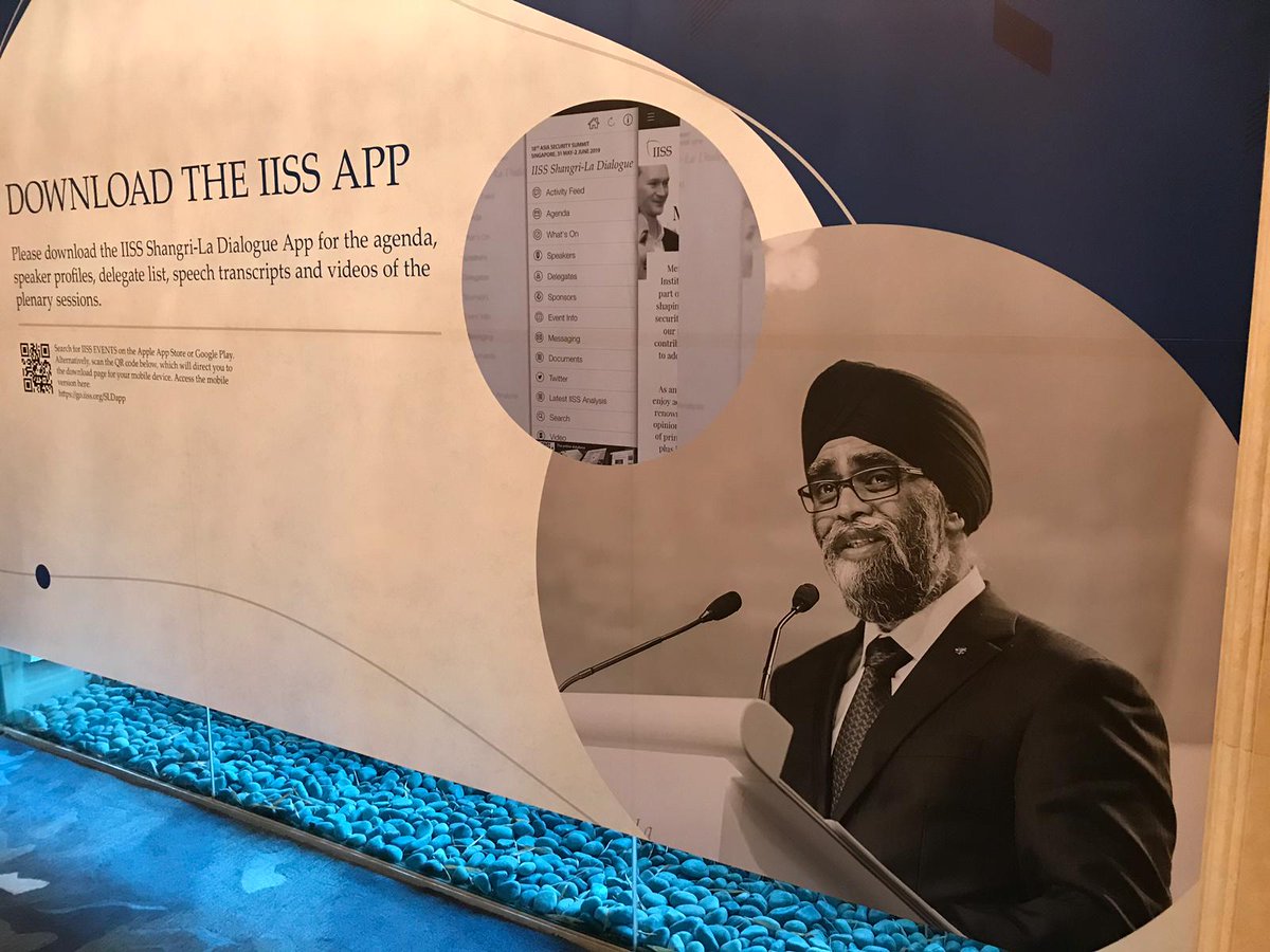 CanHCSingapore's tweet photo. We were pleased to have 🇨🇦 #Canada’s Minister for National Defence, The Honourable @HarjitSajjan, in 🇸🇬#Singapore for the 18th IISS Shangri-La Dialogue!
@IISS_org
#security
#defence
#dialogue
#exchange
#diplomacy
#SEAYLP
#SLD2019
@ShangriLaHotels https://t.co/wWddlKWLRc