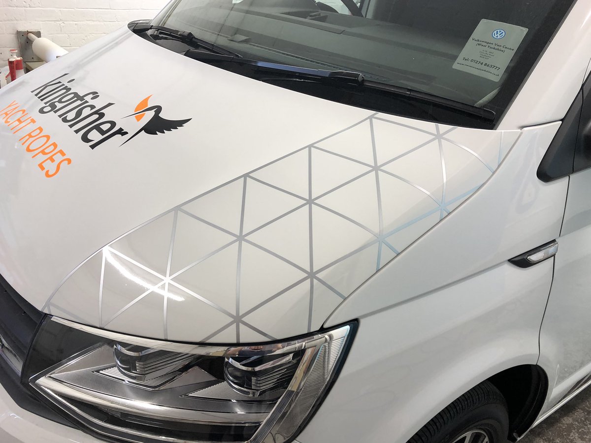 beatsonsigns's tweet photo. Kingfisher Yacht Ropes.   #yachtropes #vw #transporter #signwriting https://t.co/rNAeWg6ywI
