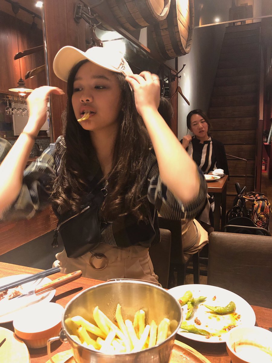 jikoontea's tweet photo. ⋆ฺ｡*:･ 𝙜𝙚𝙩 𝙪 𝙖 𝙜𝙪𝙮 𝙬𝙝𝙤 𝙬𝙞𝙡𝙡 𝙨𝙝𝙤𝙬 𝙪 𝙝𝙚’𝙨 𝙖𝙡𝙡 𝙝𝙖𝙥𝙥𝙮 𝙗𝙚𝙘𝙖𝙪𝙨𝙚 𝙮𝙤𝙪𝙧 𝙘𝙝𝙚𝙚𝙠𝙨 𝙖𝙧𝙚 𝙛𝙪𝙡𝙡 𝙪𝙬𝙪  ⋆ฺ｡*:･

#ARMYSelcaDay #ARSD https://t.co/URcUfqw5n0