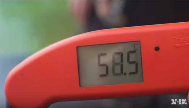 Addmaster's tweet photo. Get the perfect results when you #BBQ with @Thermapen_ https://t.co/pxxWlAValr 
#BBQBRAVE  #thermapen #optimumtemperature #perfectcheeseburger #biomasterprotected #foodsafe https://t.co/uoVG3I1PSi