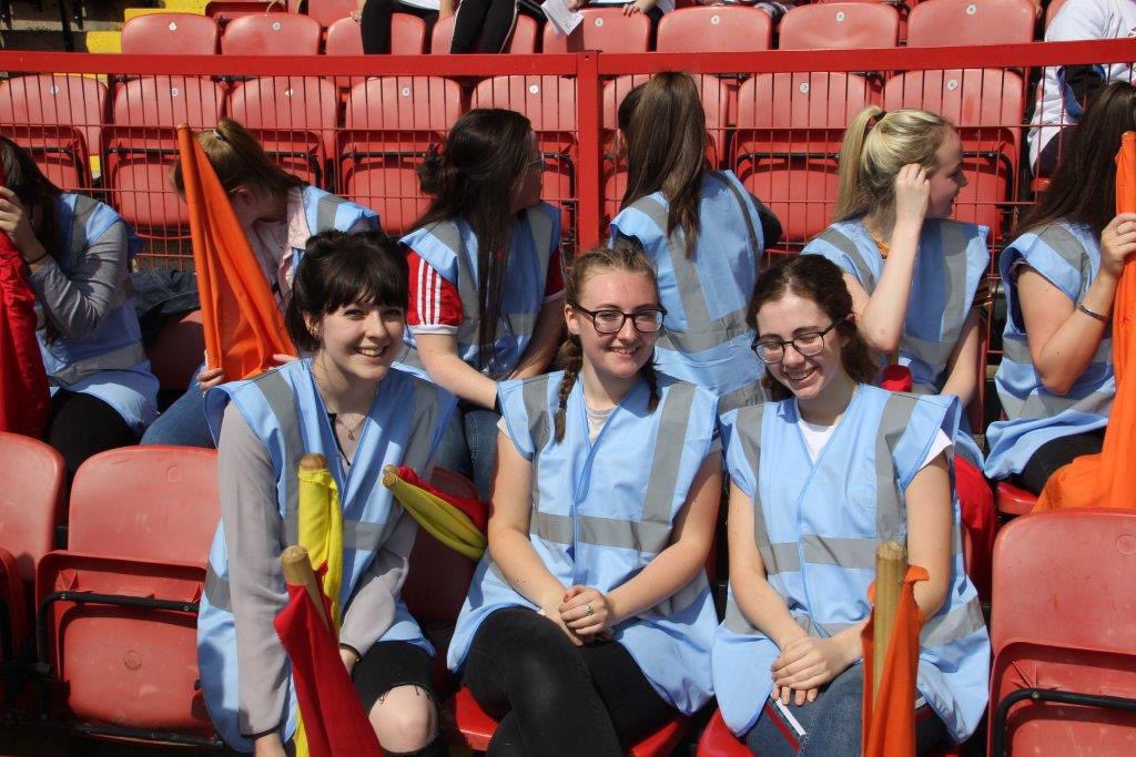 DerryYouth's tweet image. ❗️Reminder Fan the Flame Youth Stewards ❗️Please be at Celtic Park for 8.45am on Thursday wearing your own weather appropriate clothing and trainers 🕊 🔥 @stmarysderry @stcecilias_RE @StJosephsDerry @StColumbCollege @LumenChristi_NI @ScoilMhuireB @stmaryslim @hccstrabane