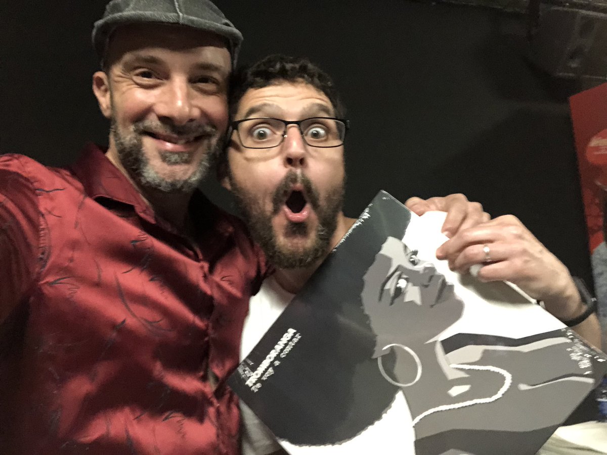 Tromboranga's tweet photo. Con el pana Bruno en Bilbao
Y se llevó el LP #EdiciónLimitada #Tromboranga
#TeVoyAContar #NewSalsa #NewSalsaLP #SalsaDj #SalsaDjs #melomanos #lpcollection #vinylsalsa #salsavinyl #Vinylcollector https://t.co/3CikL6WX9Z