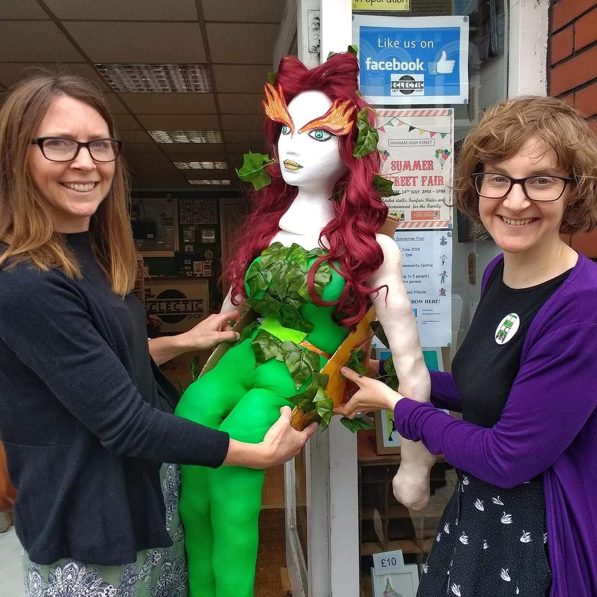 EclecticGiftSho's tweet photo. #Throwback to the 2018 #HanhamScarecrowTrail! This year's Trail is this weekend, 10am-2pm! The event is organised by the wonderful @FriendsofCCH and trail maps will be available from #Hanham Community Centre. #lovehanhamhighstreet #scarecrowtrail #bristolcommunity #whatsonbristol https://t.co/CxDpFhuNZn