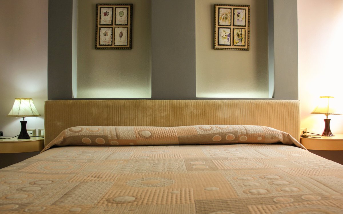 hoteltheranda's tweet photo. Visit Tirana, enjoy your best time in the city, and then come to Theranda hotel for a kind relax!

 Be sure we will take care for this! 

#hoteltheranda #tiranahotels #budgethotelsintirana #tiranacenter #tiranatours #discovertirana #exploretirana #tiranaholidays https://t.co/w17mhj9ssy